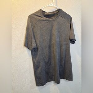 Men’s Lululemon Metal Vent Tech short sleeve
